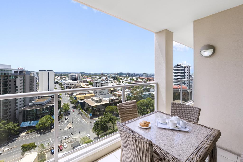 Oaks Brisbane Lexicon Suites المظهر الخارجي الصورة