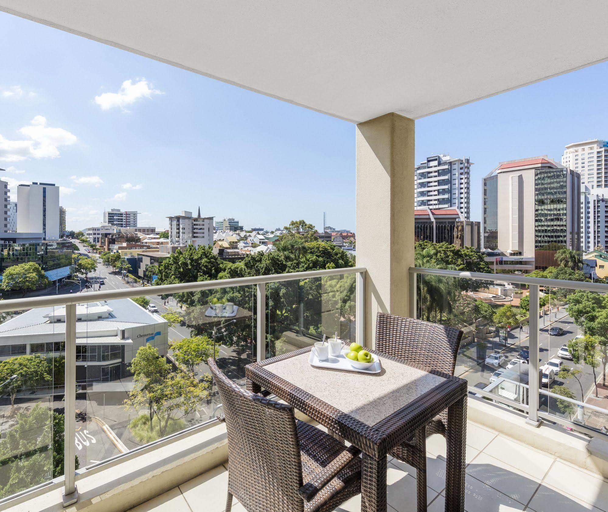 Oaks Brisbane Lexicon Suites المظهر الخارجي الصورة